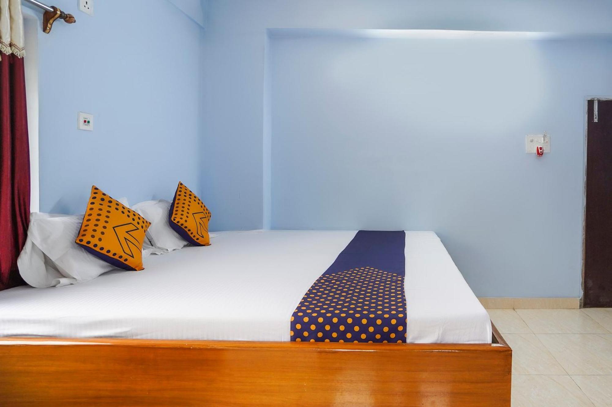 Spot On Silver Green Kolkata Exterior photo