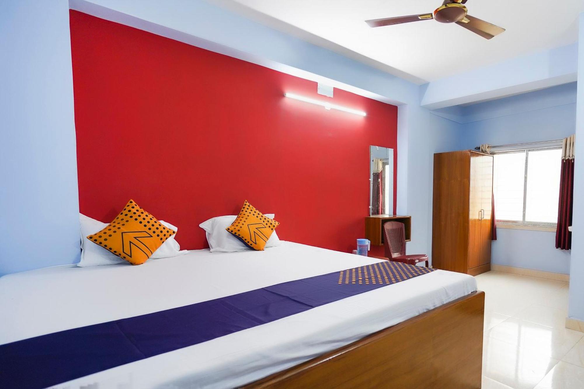 Spot On Silver Green Kolkata Exterior photo