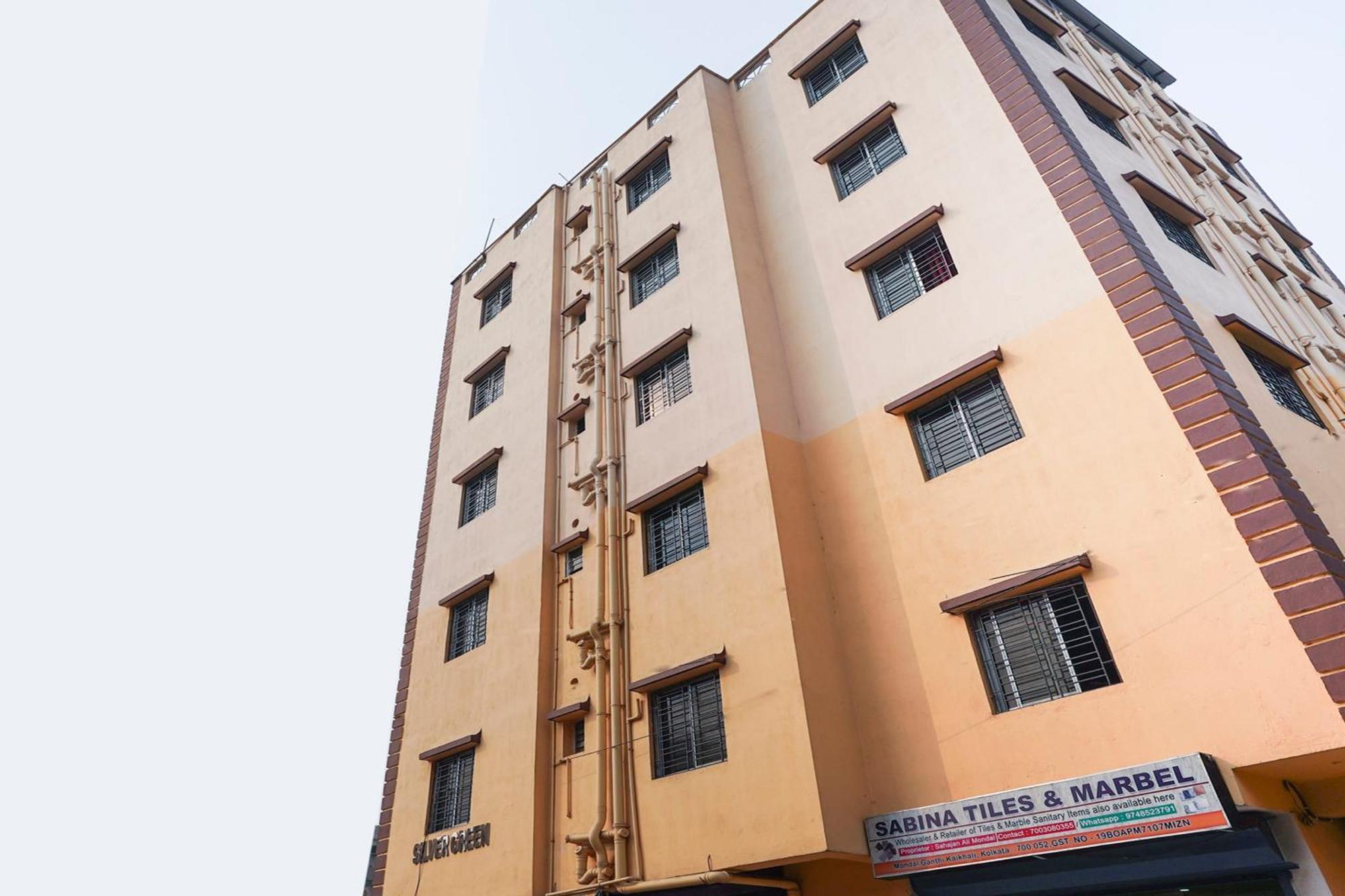Spot On Silver Green Kolkata Exterior photo